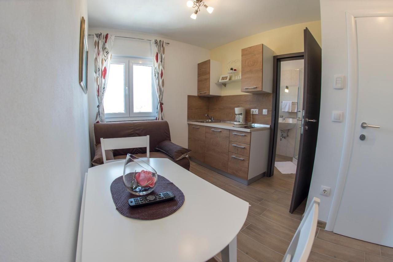Apartments Mojeljeto Fažana Εξωτερικό φωτογραφία