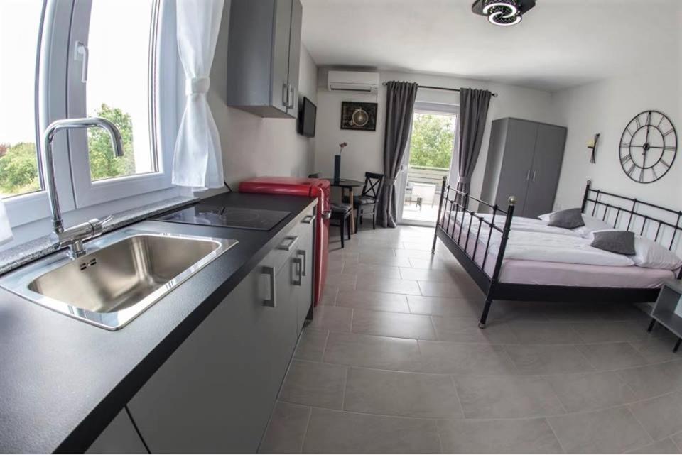 Apartments Mojeljeto Fažana Εξωτερικό φωτογραφία